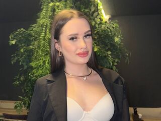 cam girl playing with dildo MagdalenaDills