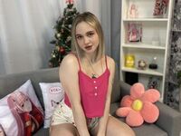 camwhore masturbating with vibrator MandyFills