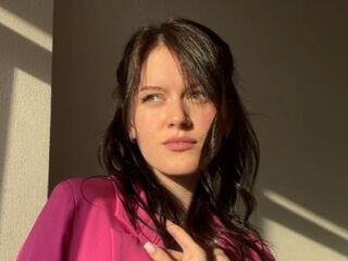 girl sex cam MaudGuerrido