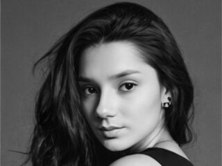 striptease cam MaybelleMenjes