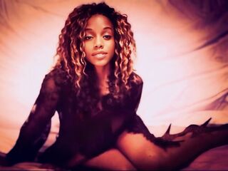 cam hooker NatalieGainer