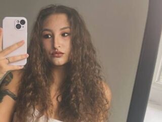 naked webcam girl video NicholMikrot