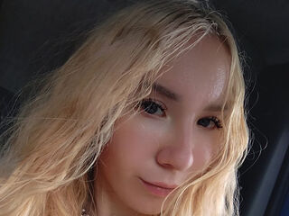 topless camgirl NikaFrosha