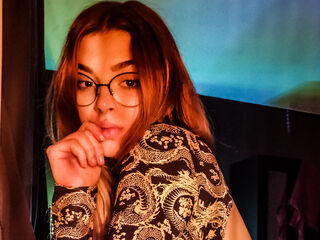 beautiful girl cam RavenDay