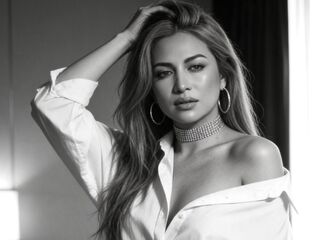 camgirl sexchat RoseAdamm