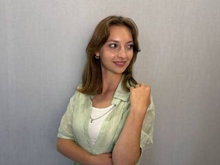 naked cam girl masturbating with dildo RosetteCottone