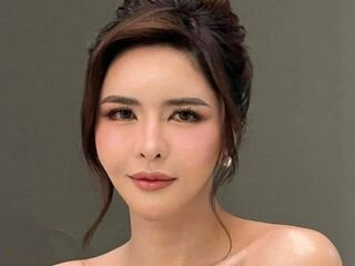 naked girl with cam fingering RoxineJaimy