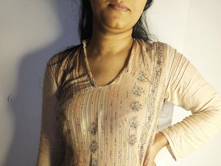hot cam show RubbynaKhan