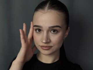 camgirl masturbating with dildo SandaEun