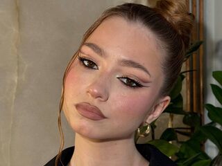 girl chatroom SeyolaHilgerst