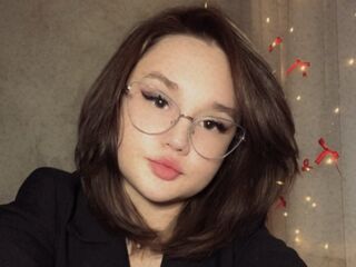 naked cam live ShielaQuam