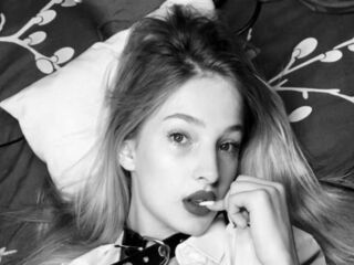 beautiful girl cam SofiaRoud