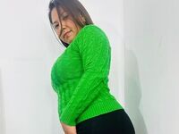 camslut topless SofiaWeyr