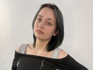 streaming live webcam SoleneWinter