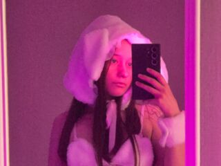 hot cam girl masturbating with dildo SophieKuper
