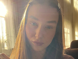 live webcam girl TristaCarmody