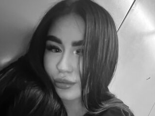 beautiful girl YevetteStreeper